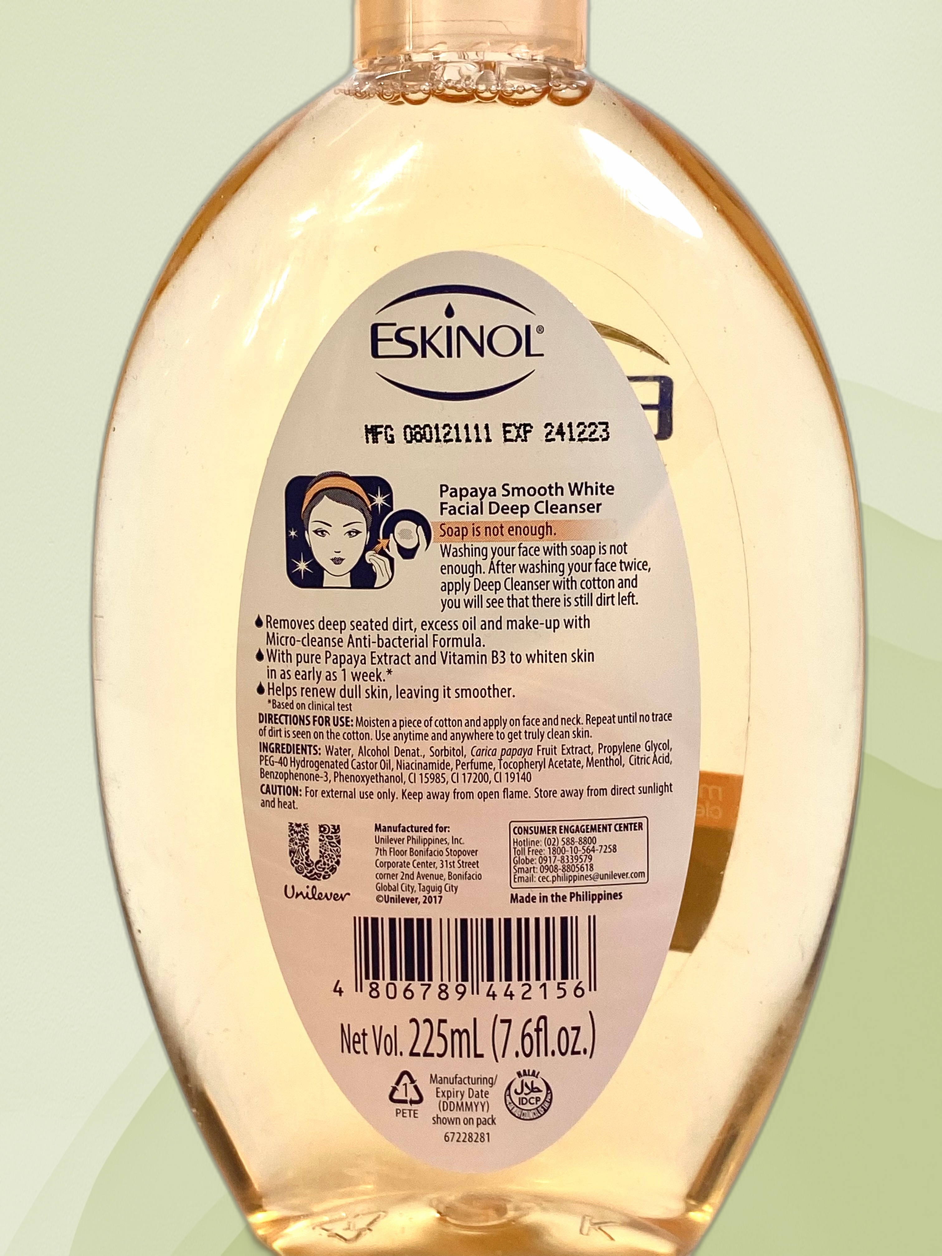 Eskinol Papaya Smooth White Facial Deep Cleanser 225ml